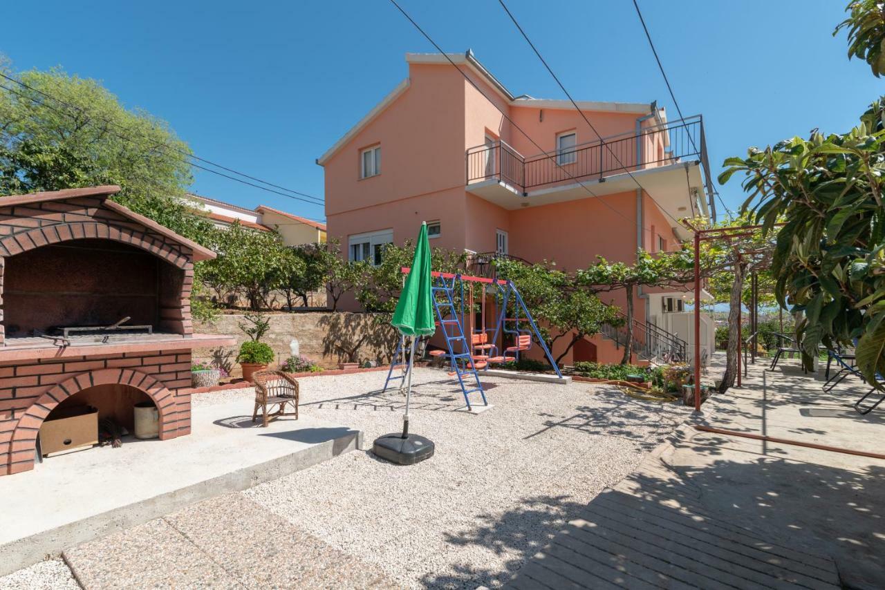 Apartments Villa Bella Vista Seget Trogir Exterior foto